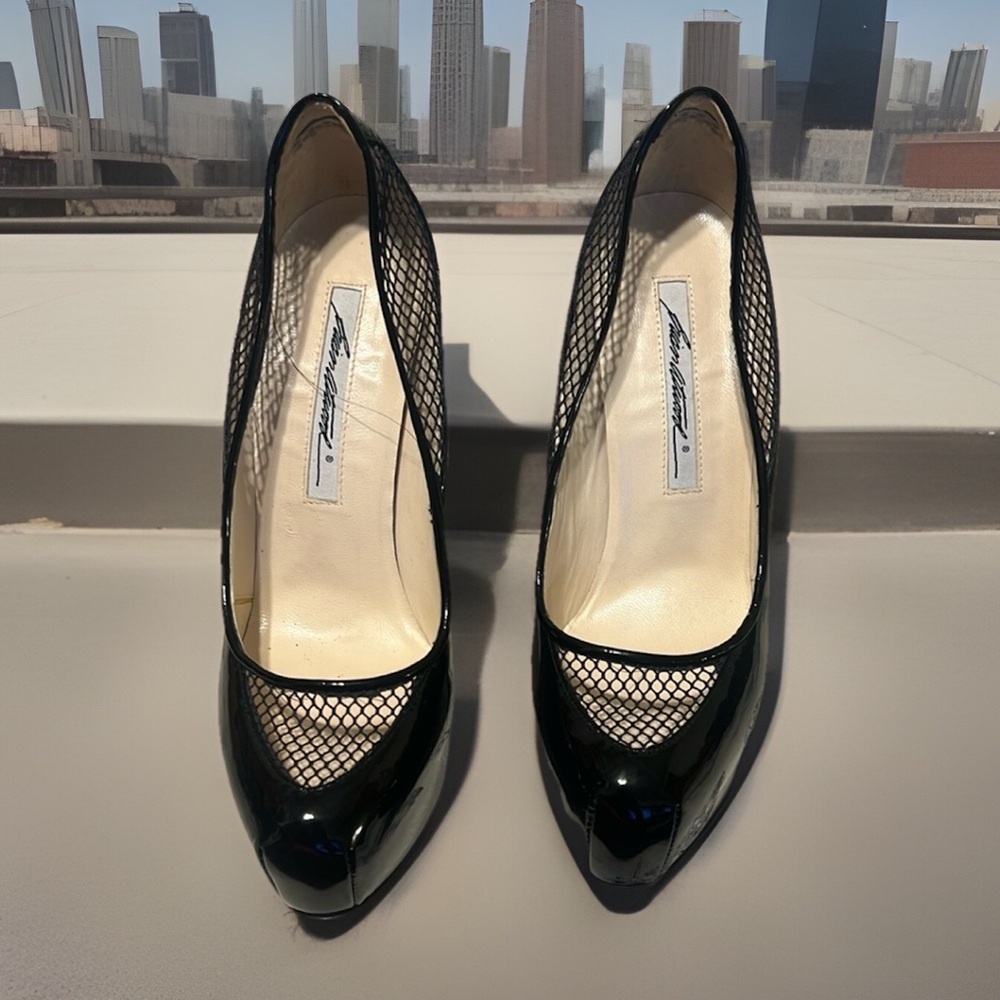 Brian Atwood Patent Stiletto Heels With Mesh Detail Size 6 GUC! - Picture 13 of 14